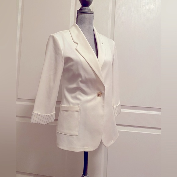 Suzy Shier White Blazer M - NWOT - Picture 2 of 9